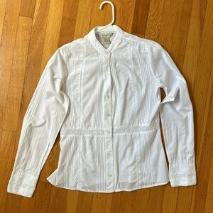 Banana Republic beautiful white top with delicate broderie and pintuck details